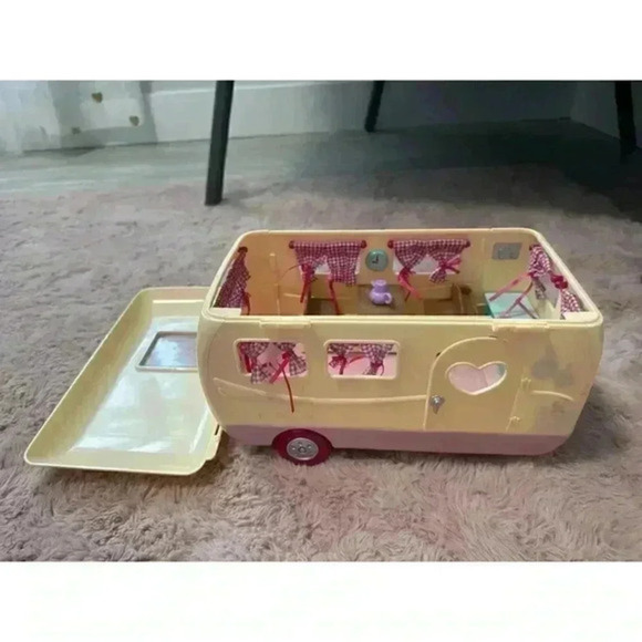 Lil' BATTAT Woodzeez Happy Camper Trailer - Picture 2 of 7